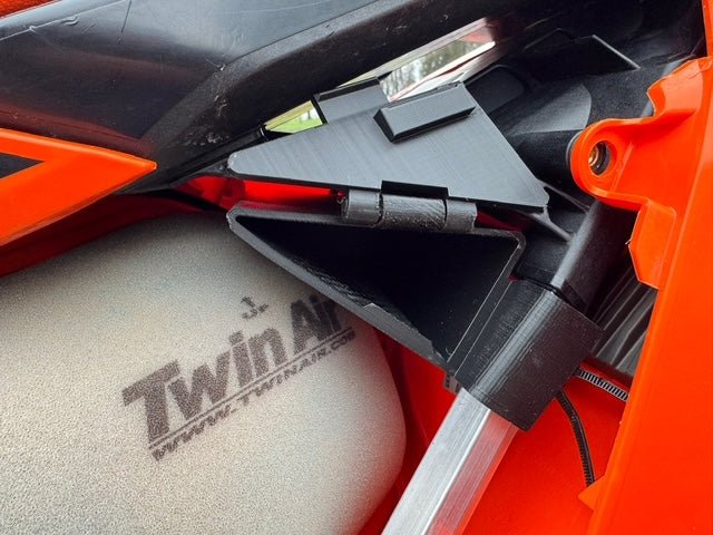 FORKSAVER®TOOLBOX Cassetta Porta Attrezzi per KTM - GASGAS - HUSQVARNA – Massima efficienza sulla moto, zero ingombro per il pilota. - ambro - racing