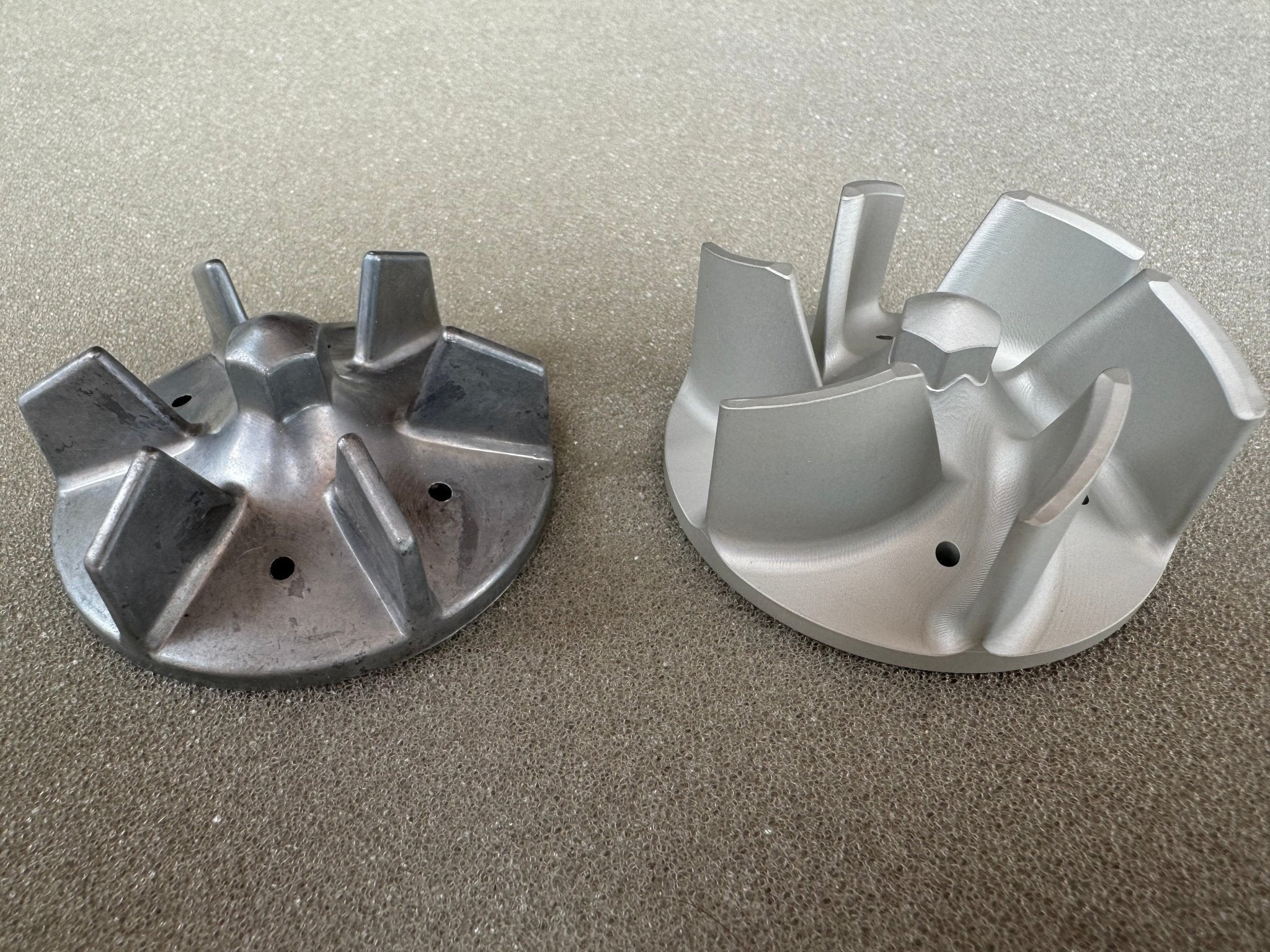 Pompa acqua maggiorata per Aprilia TUONO/TUAREG/RS 660 - ambro - racing