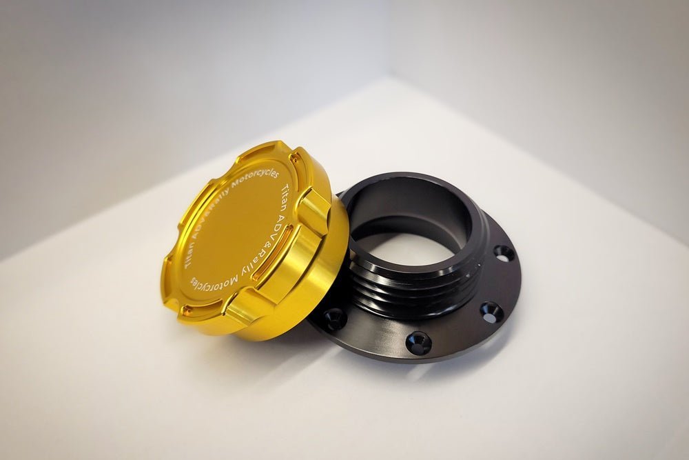 Set tappo serbatoio a collo alto AJP PR7 - TITAN - ambro - racing